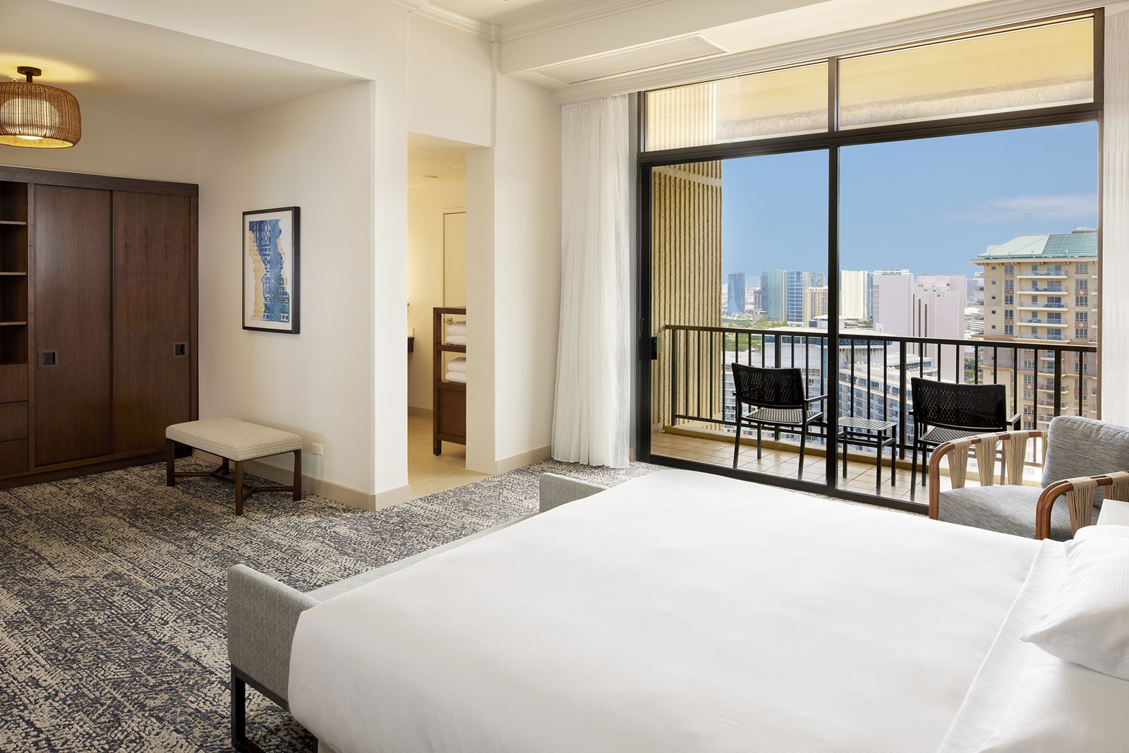 HHV_Leilani-Suite-Bedroom-view-1-(1).jpg