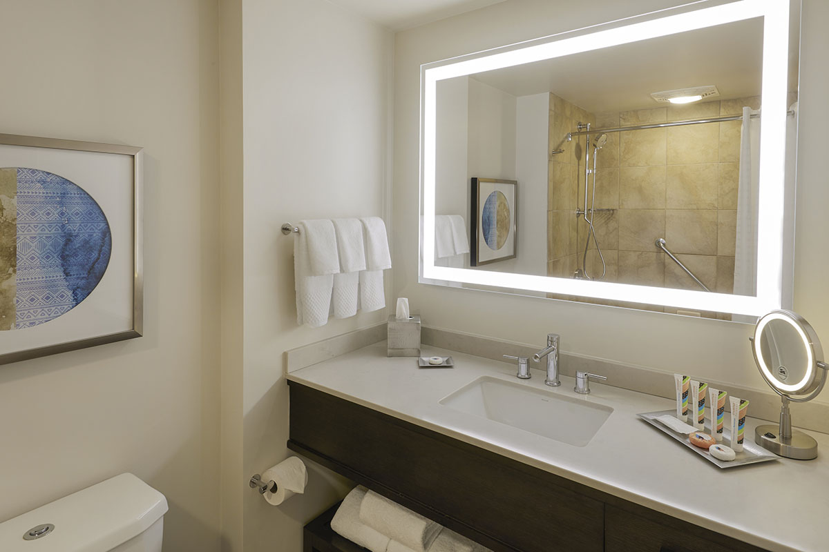 Gallery_Tapa-Tower-Model-Bathroom.jpg